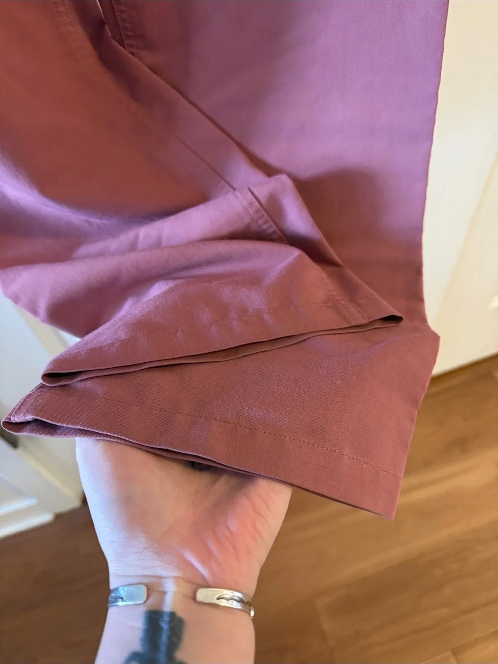 EUC FIGS Technical Collection Rose Hot Pink Cargo Scrub Pants Womens Sz XS Tall - Picture 3 of 8